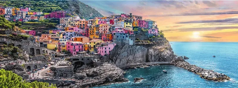 Vernazza au coucher du soleil, Italie Vernazza au coucher du soleil, Italie
